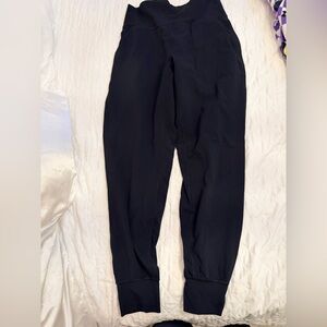 Lululemon Black High-Waist Jogger Pants with pockets